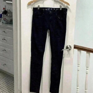 NWOT Earnest Sewn  Dark Denim Jeans in Size 28